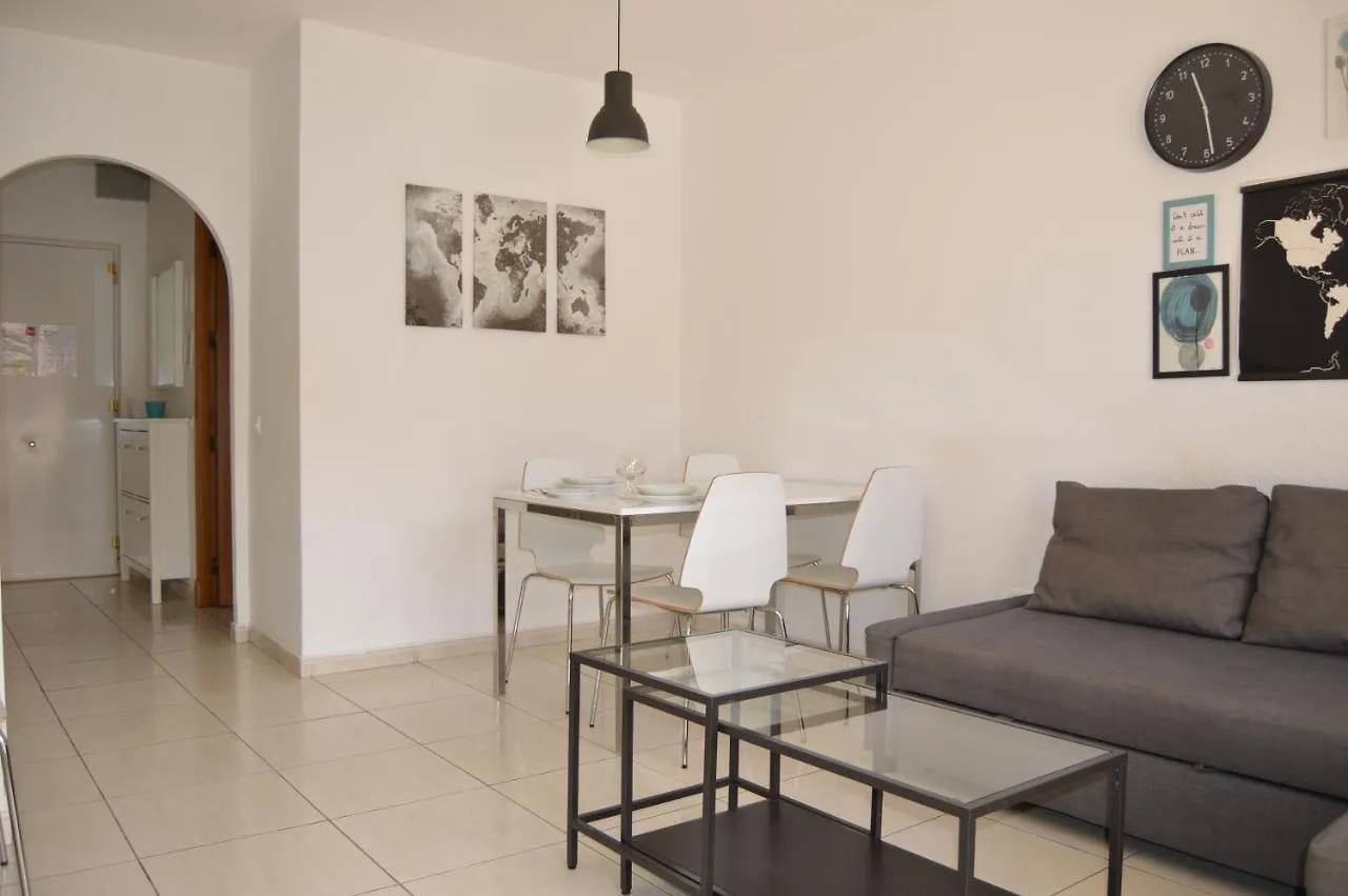 Coqueto Apartamento En Parque Carolina Costa Del Silencio Spain