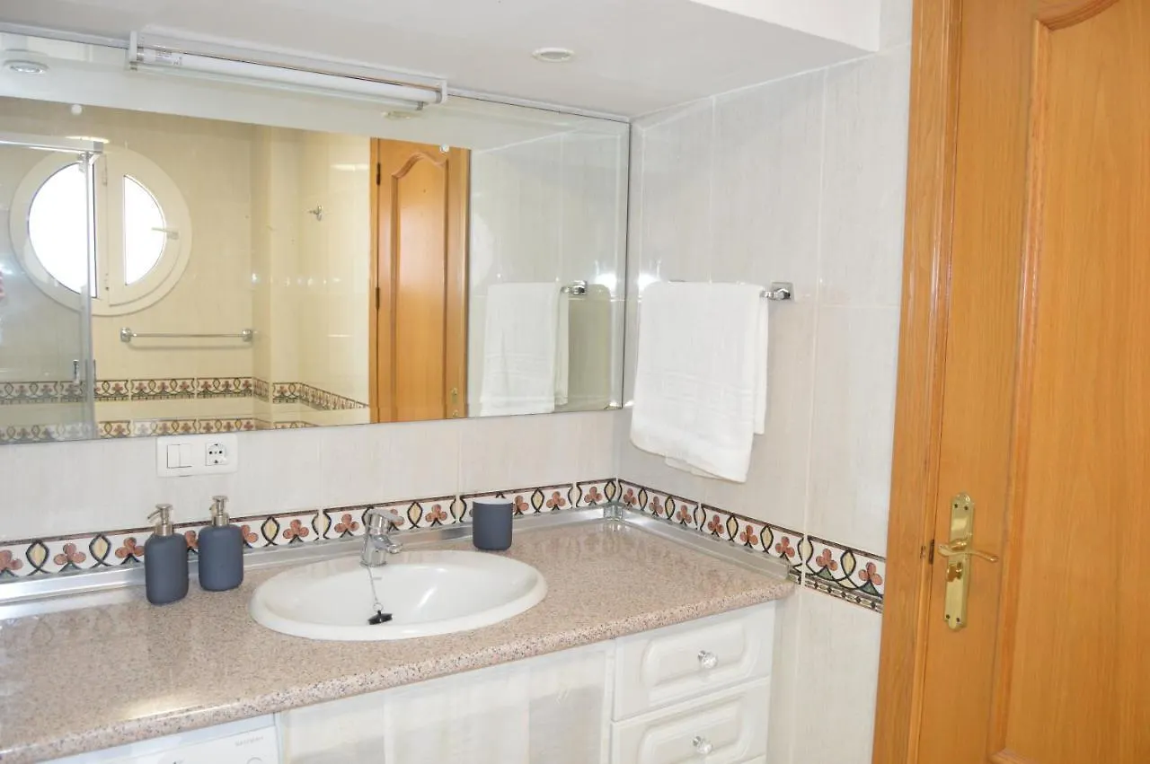Coqueto Apartamento En Parque Carolina Costa Del Silencio 0*,