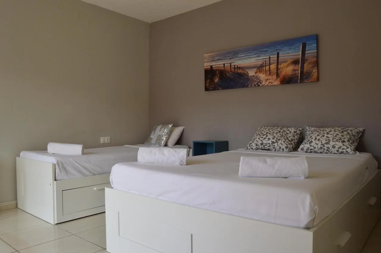 Apartment Coqueto Apartamento En Parque Carolina Costa Del Silencio Spain